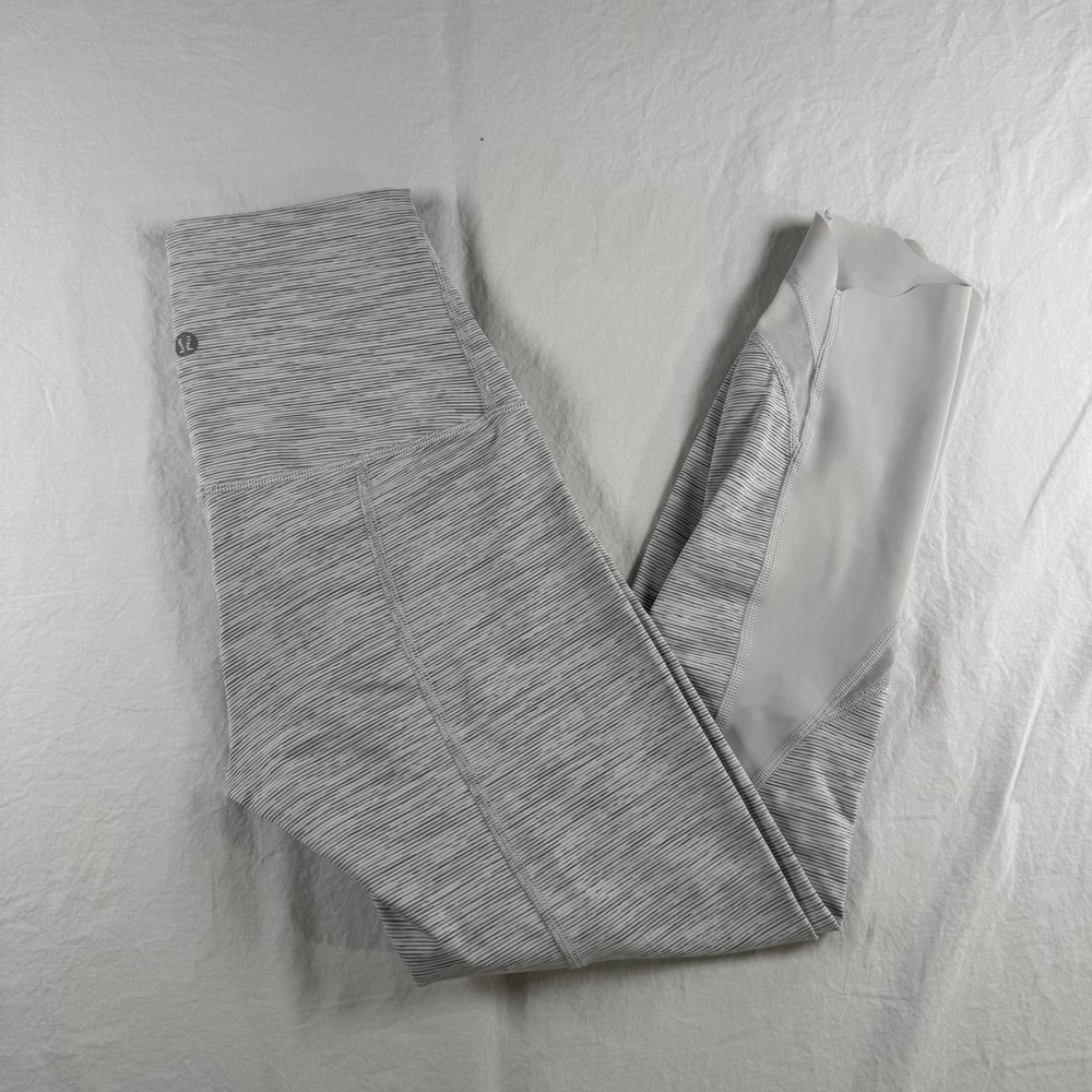 Lululemon Size 0 Wunder Under Crop II Rool Down Scalloped Hem Leggings